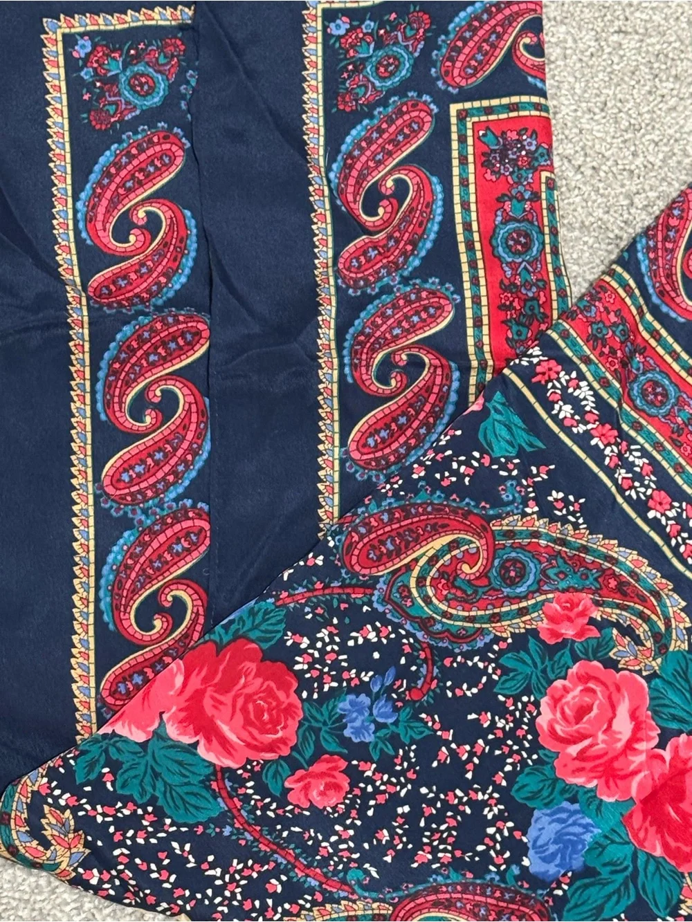 ✨🌸VTG Women’s Floral Paisley Festival Boho Silk Head Wrap Scarf